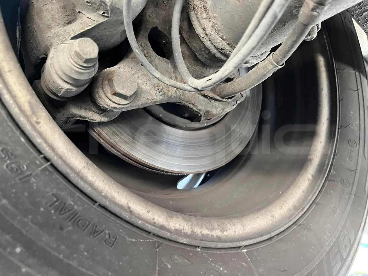 Mercedes-Benz Sprinter 416CDI - EUR4 - 115kW - 6.985m - axle 2 discs left