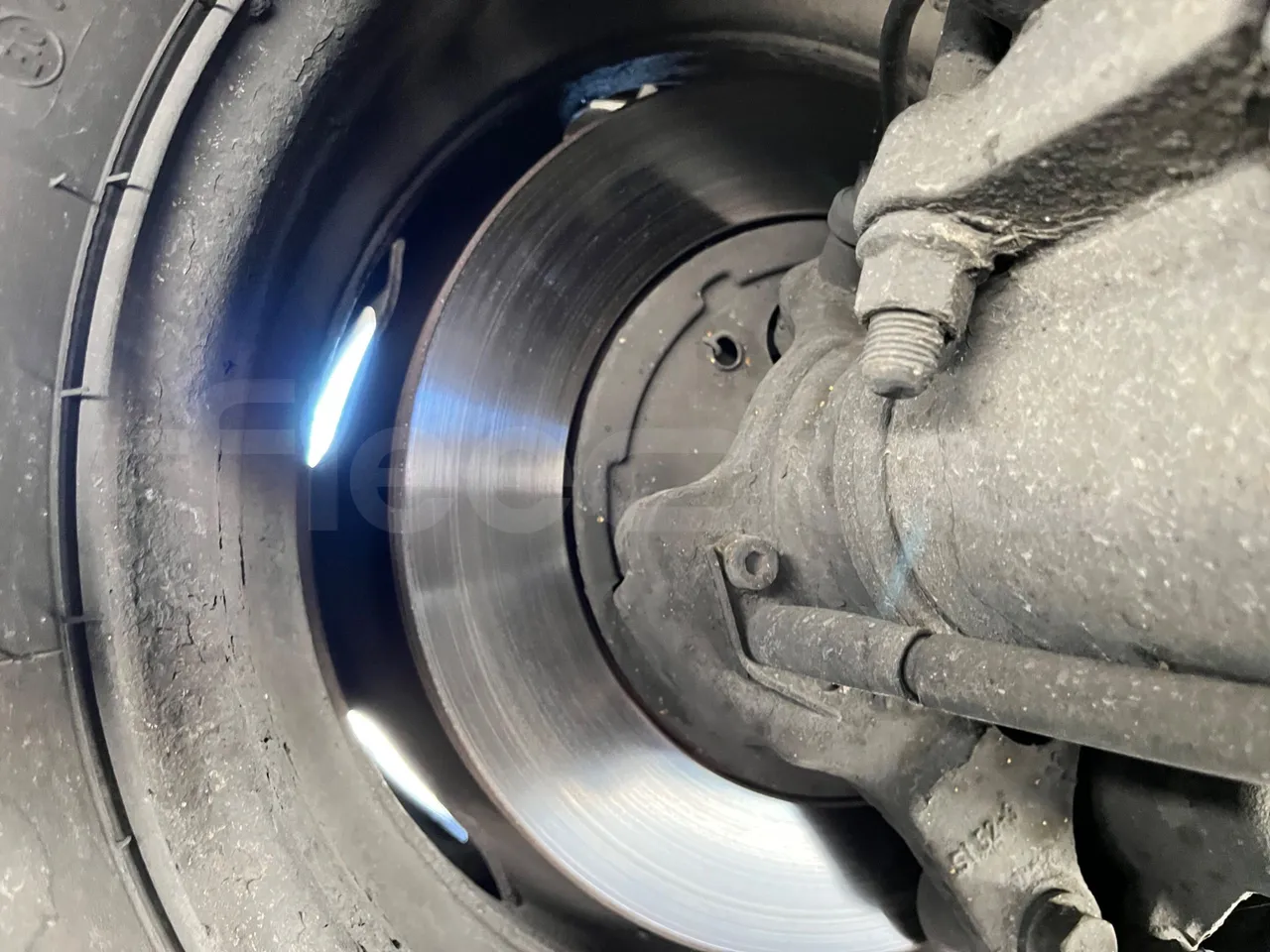 Mercedes-Benz Sprinter 416CDI - EUR4 - 115kW - 6.985m - axle 2 discs right