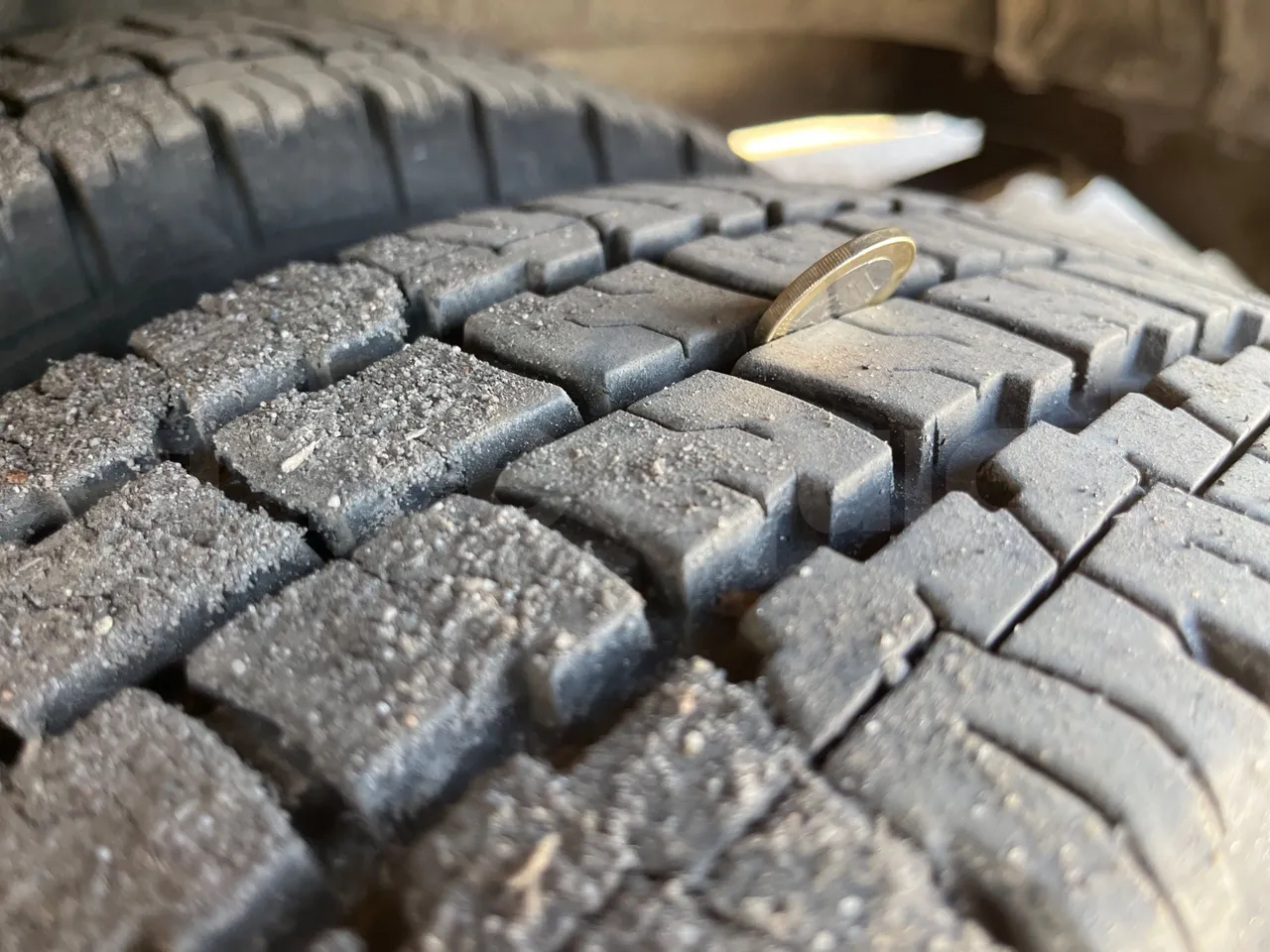 Mercedes-Benz Sprinter 416CDI - EUR4 - 115kW - 6.985m - tread condition second axle tires left