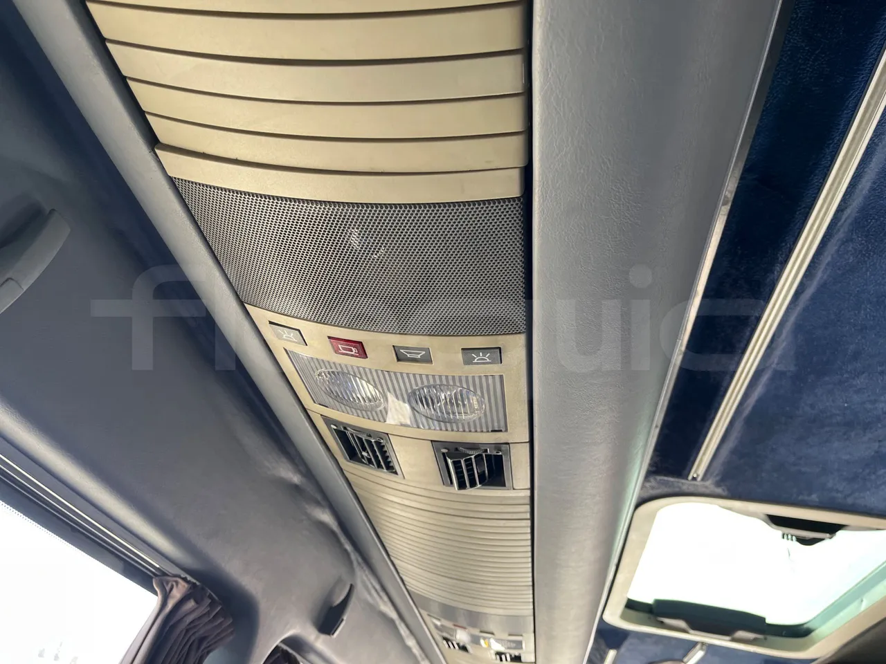 Mercedes-Benz Sprinter 416CDI - EUR4 - 115kW - 6.985m - overhead compartments photo