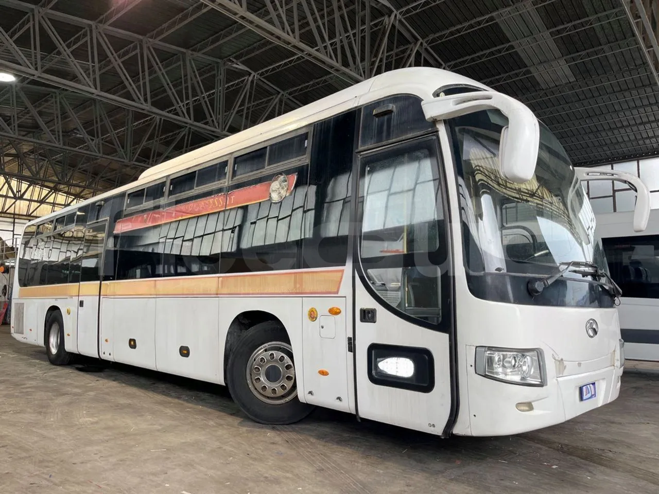 King Long XMQ6120C 2AL 2AA2B - EUR5 - 250kW - 12.200m - 3/4 front right doors