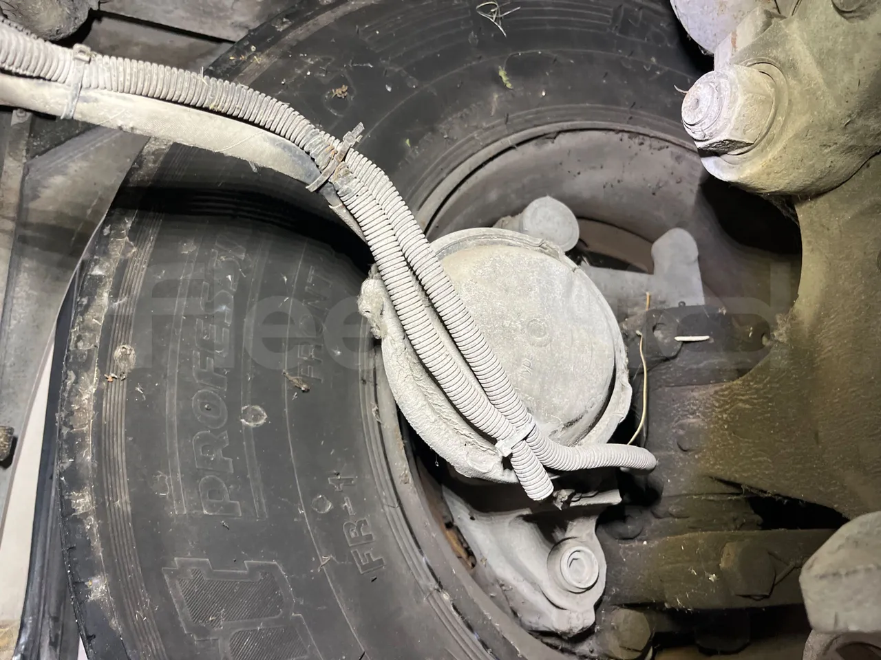 King Long XMQ6120C 2AL 2AA2B - EUR5 - 250kW - 12.200m - front brake calipers left