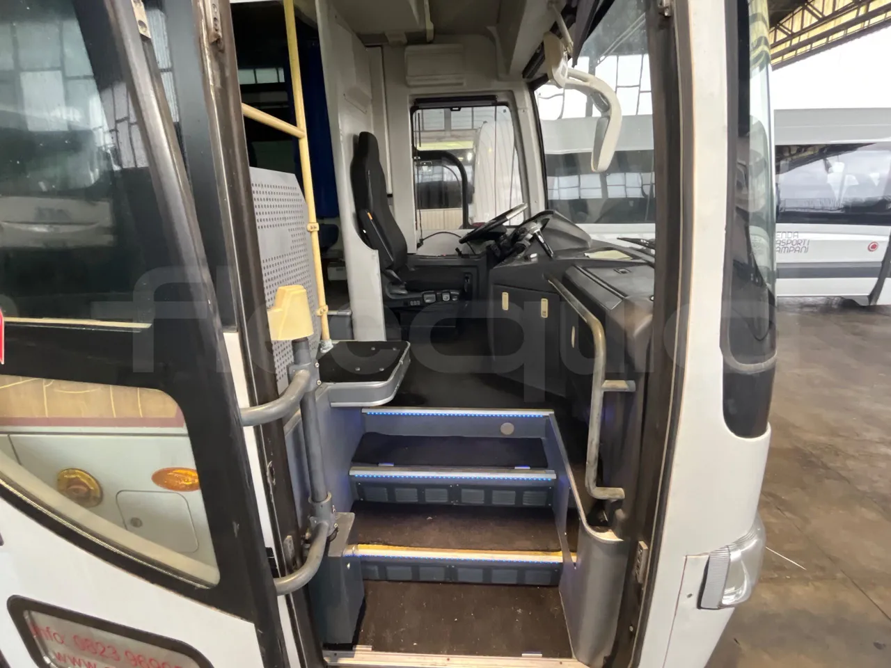 King Long XMQ6120C 2AL 2AA2B - EUR5 - 250kW - 12.200m - roof hatch 3