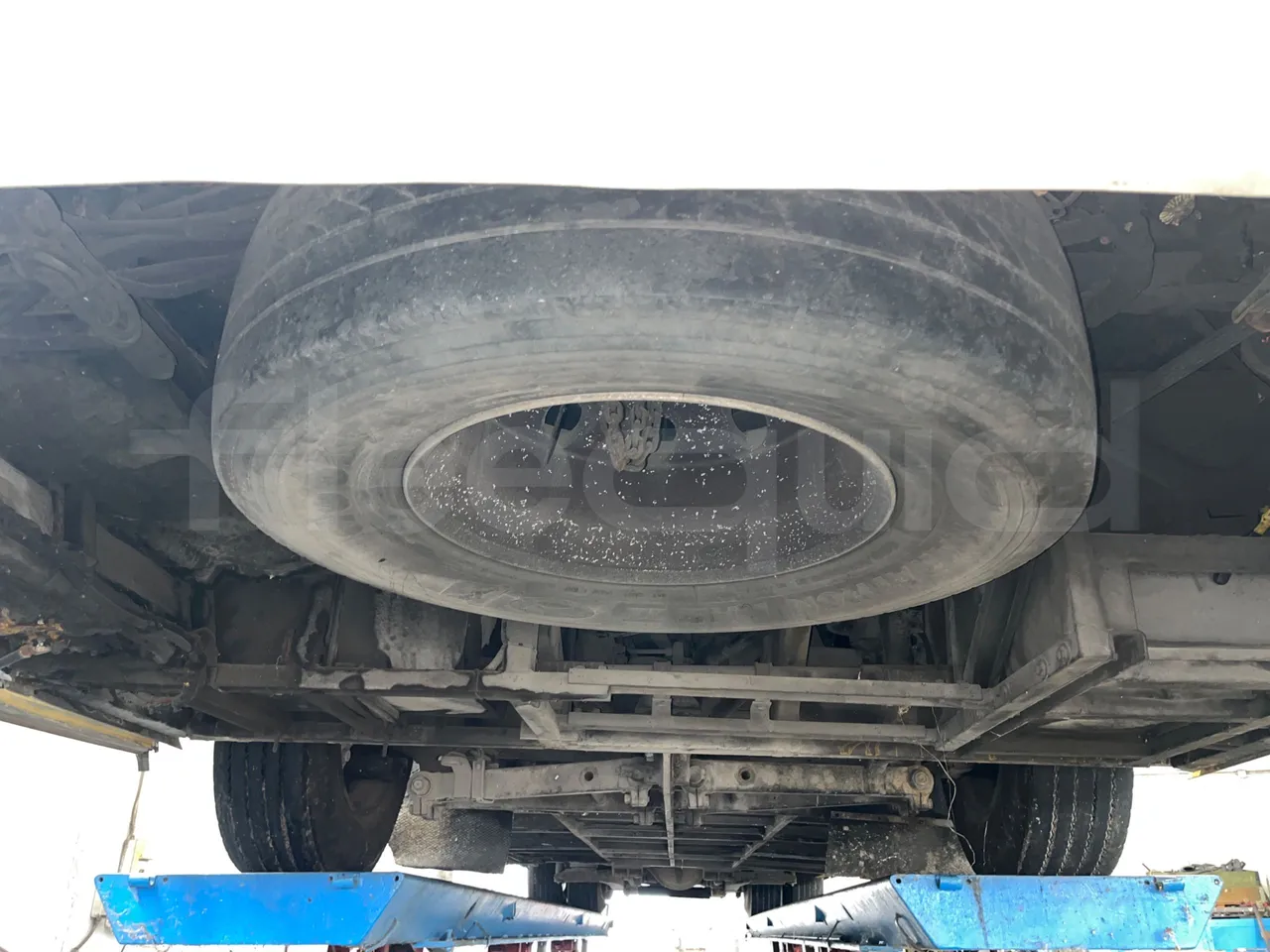 King Long XMQ6120C 2AL 2AA2B - EUR5 - 250kW - 12.200m - front undercarriage from front