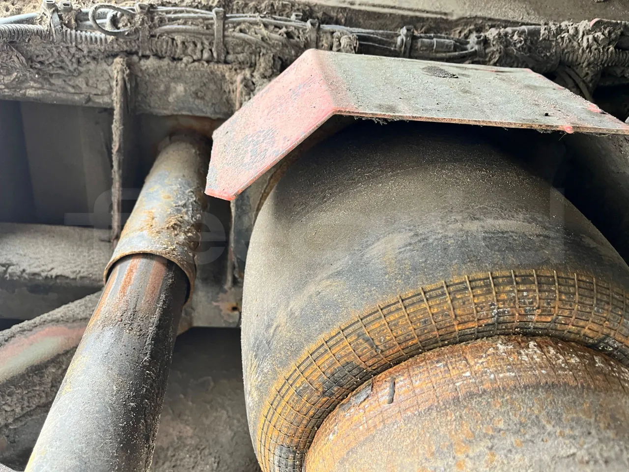 Mercedes-Benz Citaro K O530 - Euro 6 - 220 kW - 10833 mt - axel 2 air springs 1 left