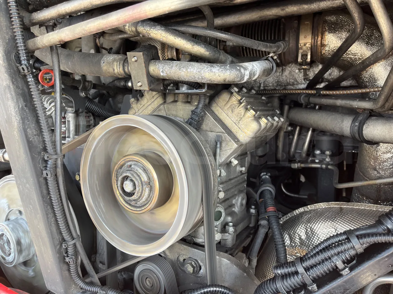 Mercedes-Benz Citaro K O530 - Euro 6 - 220 kW - 10833 mt - air conditioning compressor