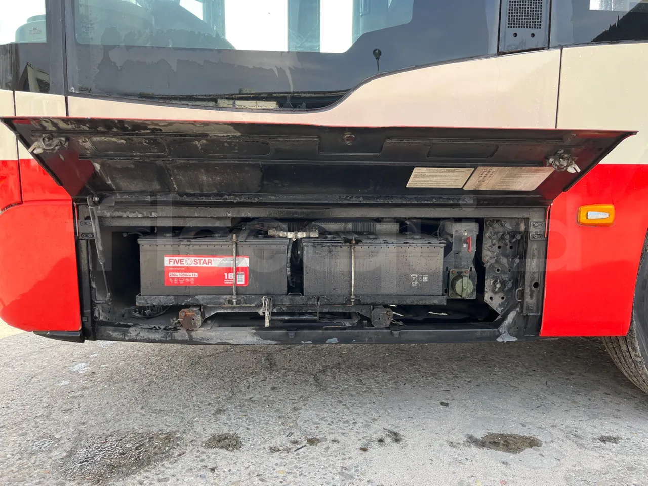 Mercedes-Benz Citaro K O530 - Euro 6 - 220 kW - 10833 mt - external compartments photo