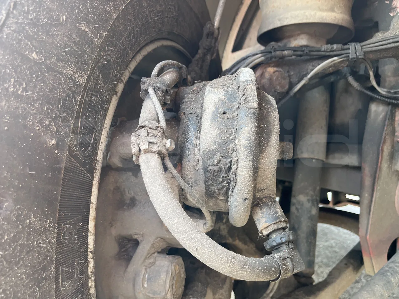 Mercedes-Benz Citaro K O530 - Euro 6 - 220 kW - 10833 mt - front brake calipers right