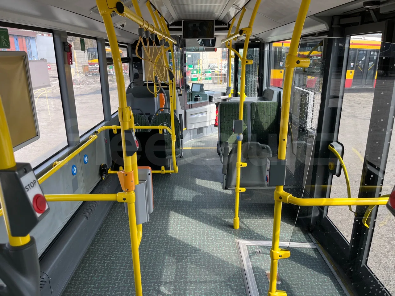 Mercedes-Benz Citaro K O530 - Euro 6 - 220 kW - 10833 mt - forward view middle aisle