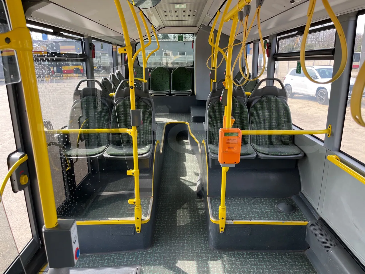 Mercedes-Benz Citaro K O530 - Euro 6 - 220 kW - 10833 mt - reverse view middle aisle