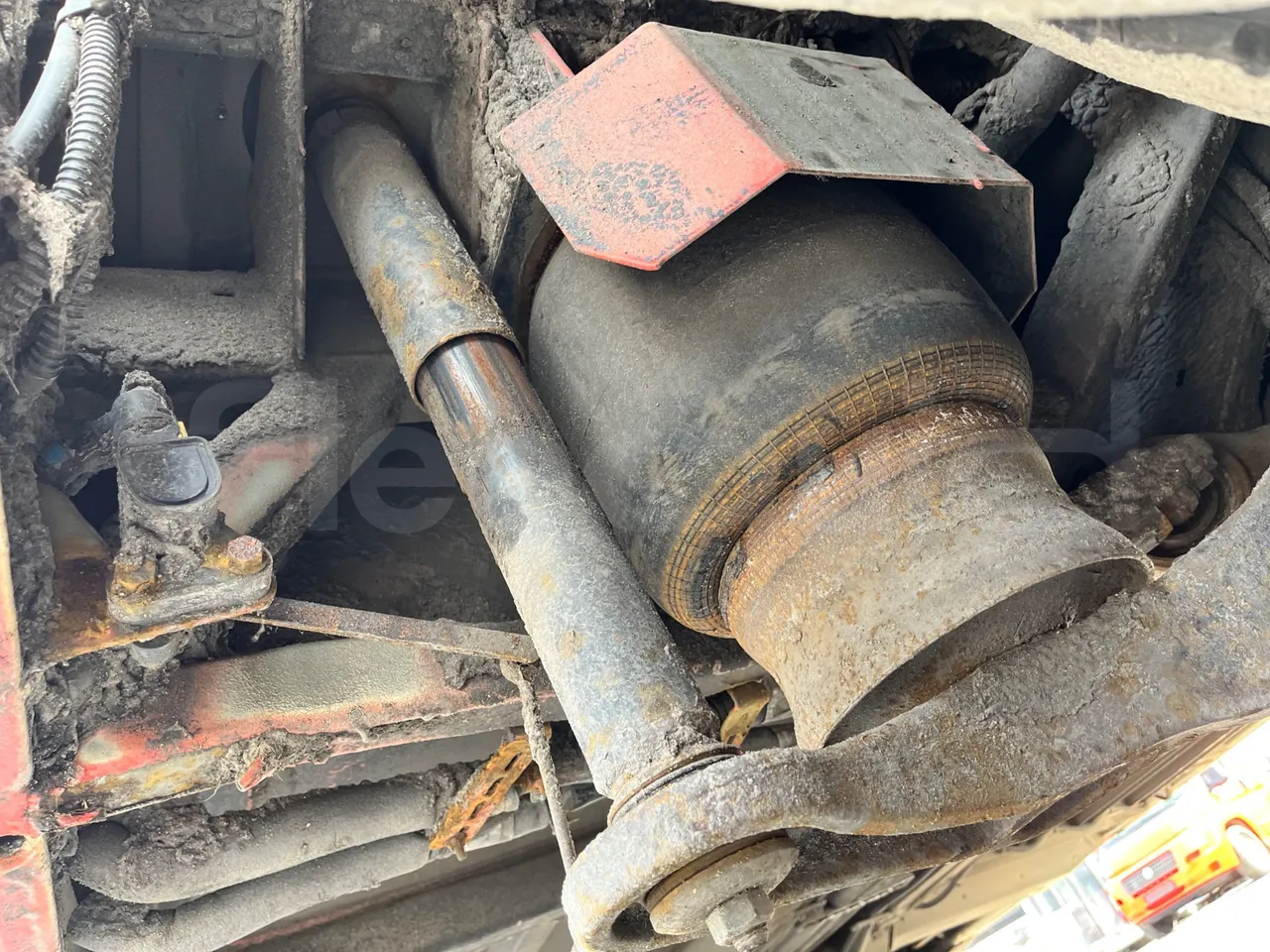 Mercedes-Benz Citaro K O530 - Euro 6 - 220 kW - 10833 mt - axle 2 shock absorbers 1 left