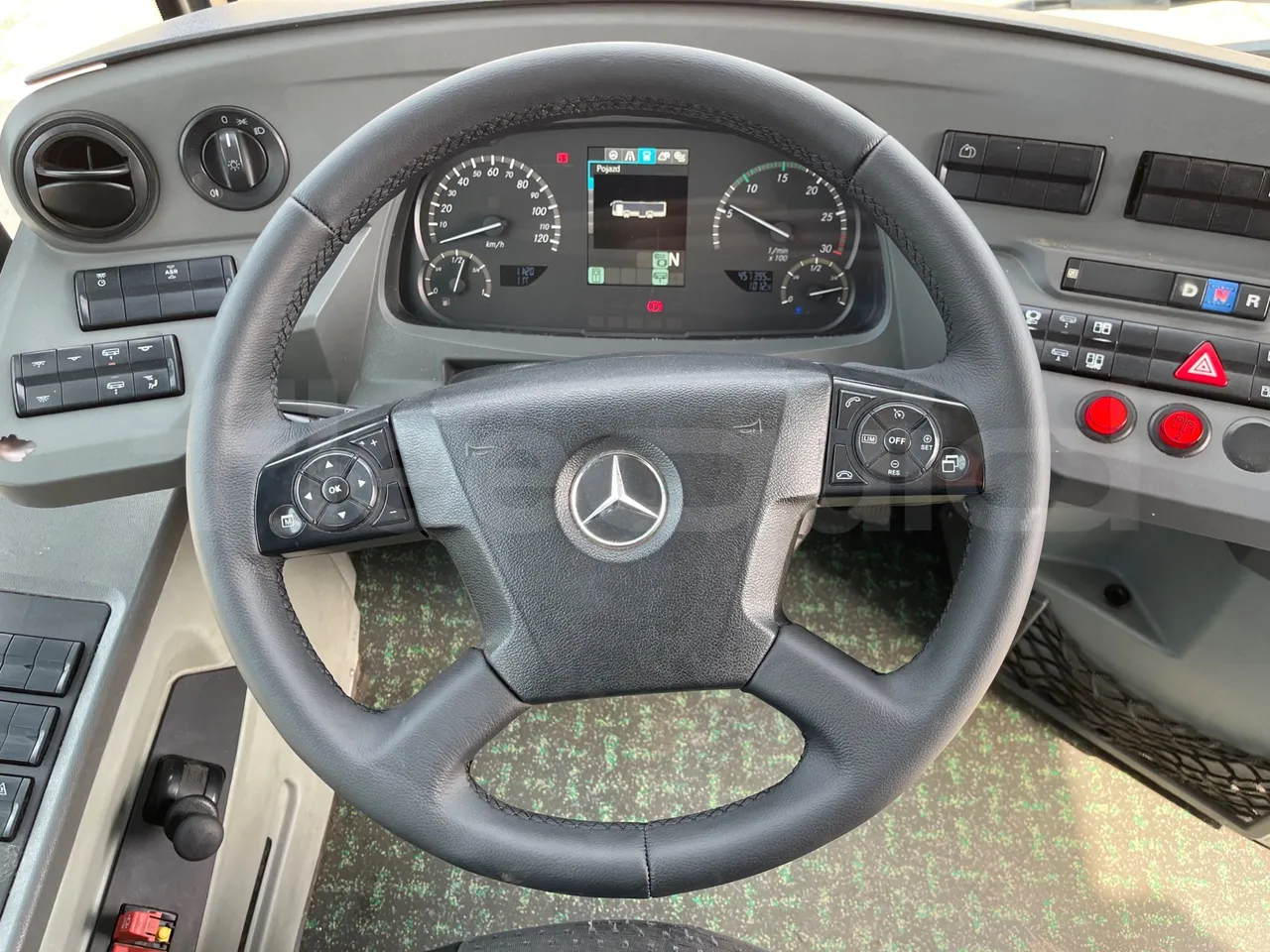 Mercedes-Benz Citaro K O530 - Euro 6 - 220 kW - 10833 mt - steering wheel photo
