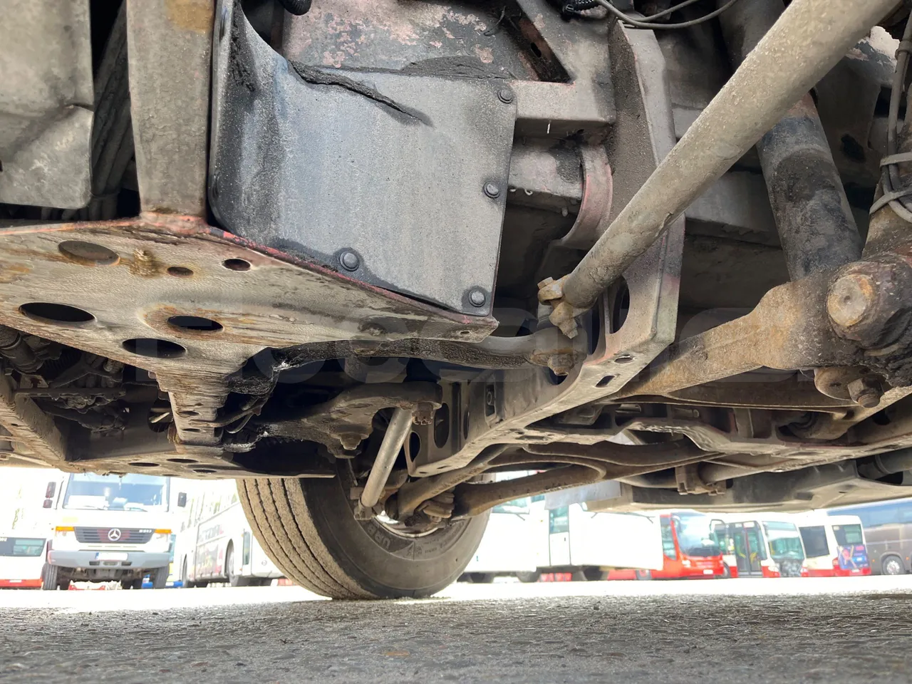 Mercedes-Benz Citaro K O530 - Euro 6 - 220 kW - 10833 mt - front axle left side