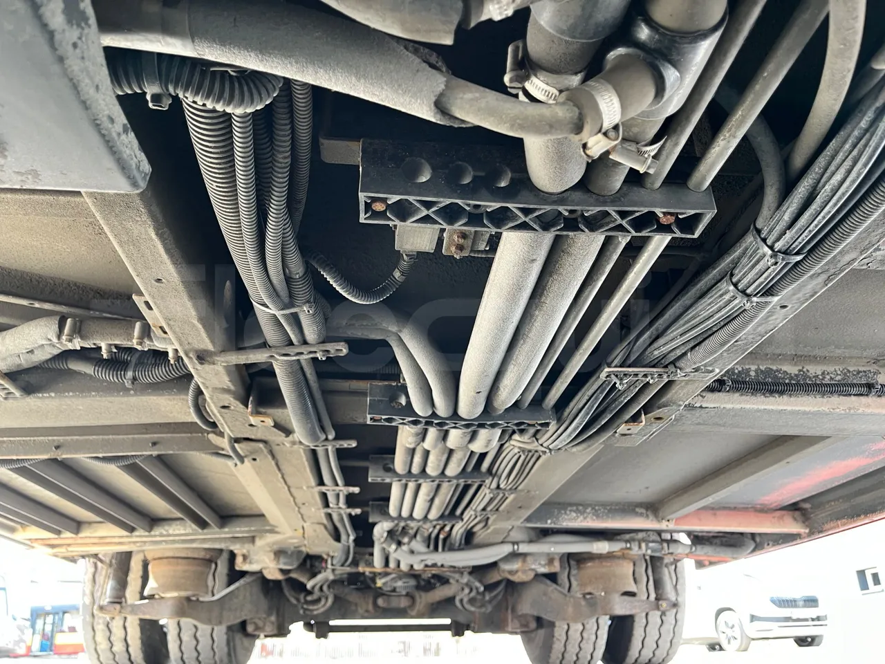 Mercedes-Benz Citaro K O530 - Euro 6 - 220 kW - 10833 mt - central undercarriage photo