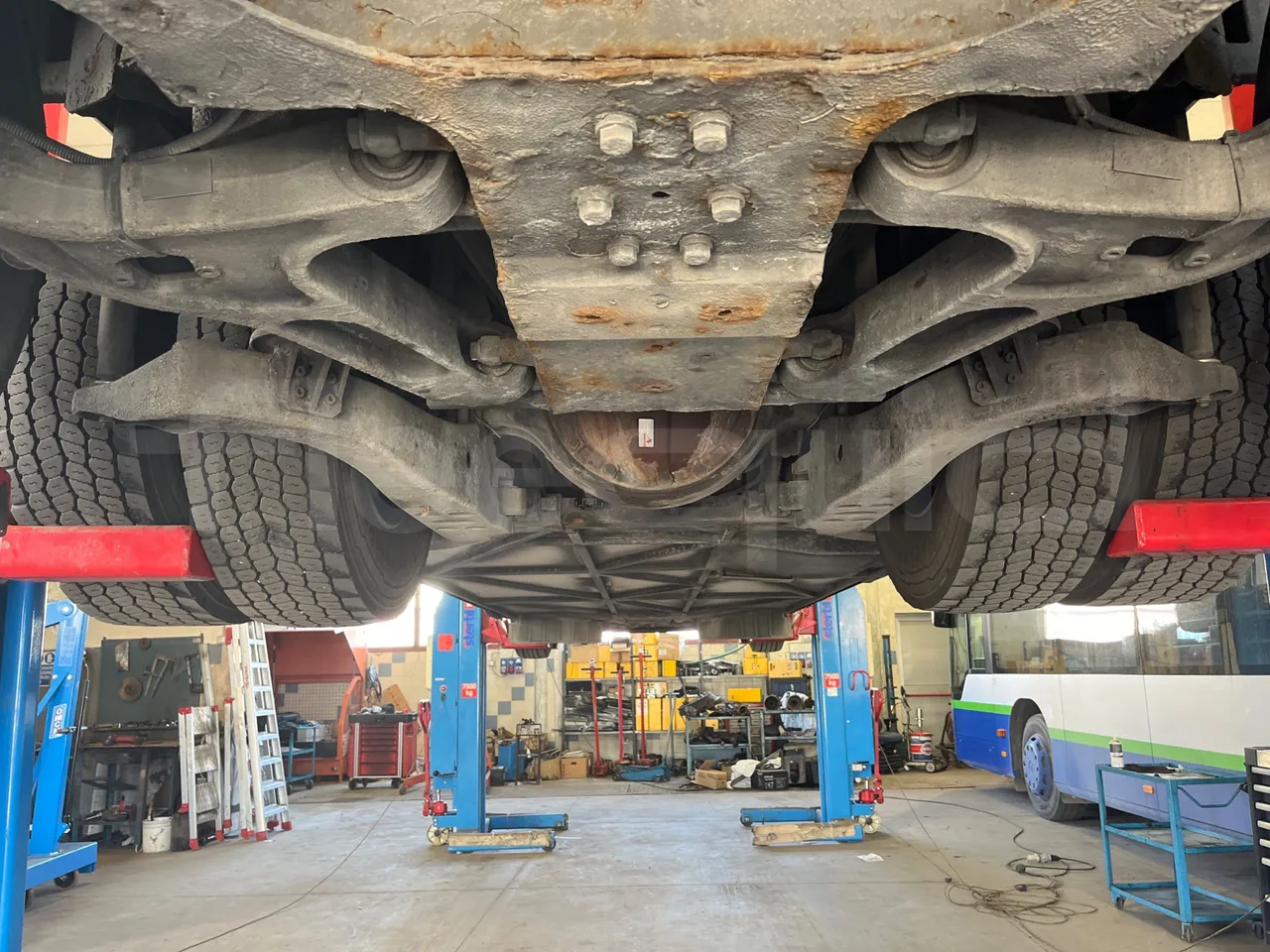 Iveco Irisbus France SFR310/ Euro 5 - 331 Kw - 13.854 Mt - central axle (18m)