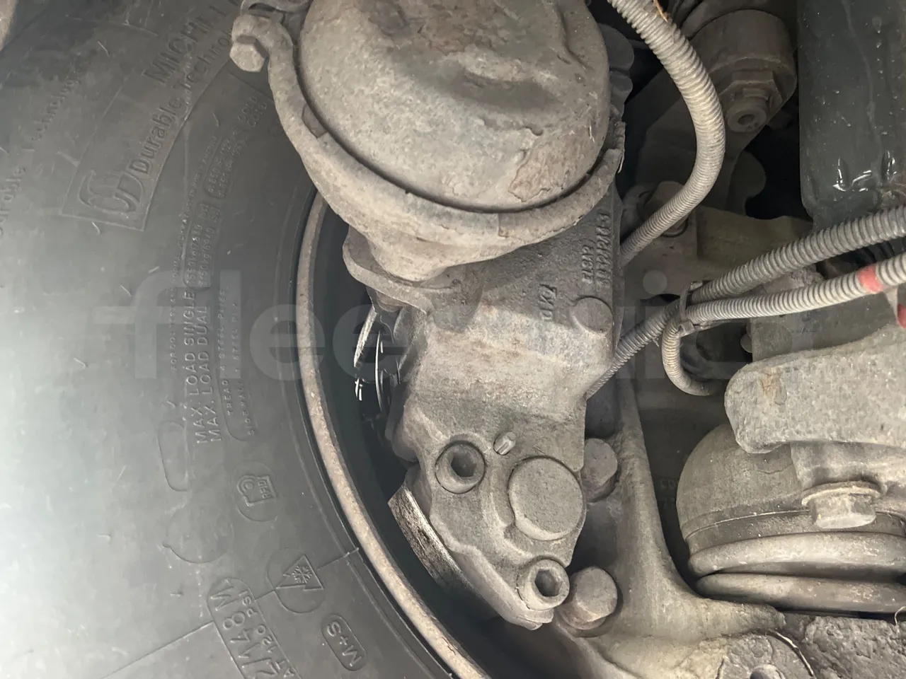 Iveco Irisbus France SFR310/ Euro 5 - 331 Kw - 13.854 Mt - axel 3 caliper brakes left