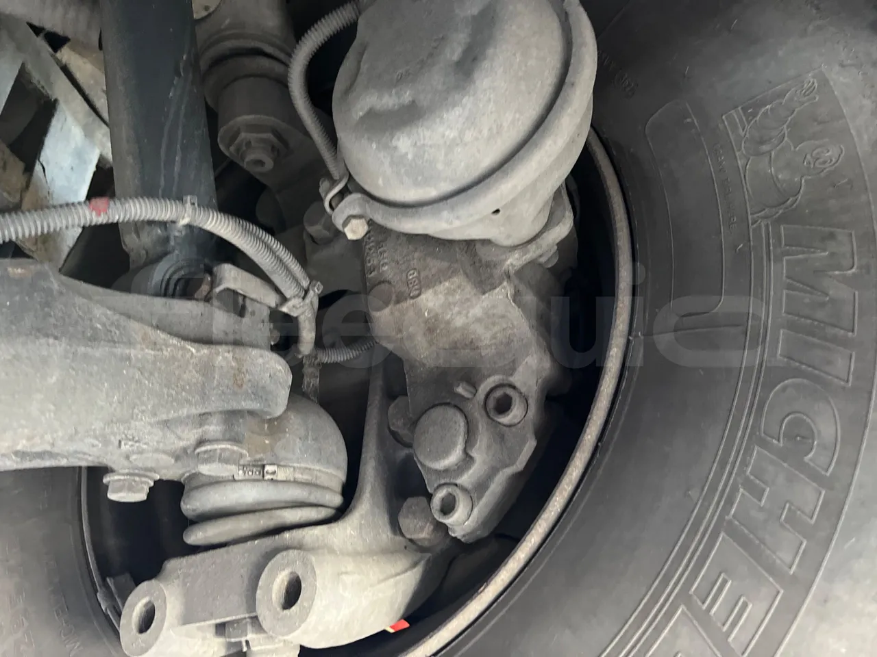 Iveco Irisbus France SFR310/ Euro 5 - 331 Kw - 13.854 Mt - axel 3 caliper brakes right