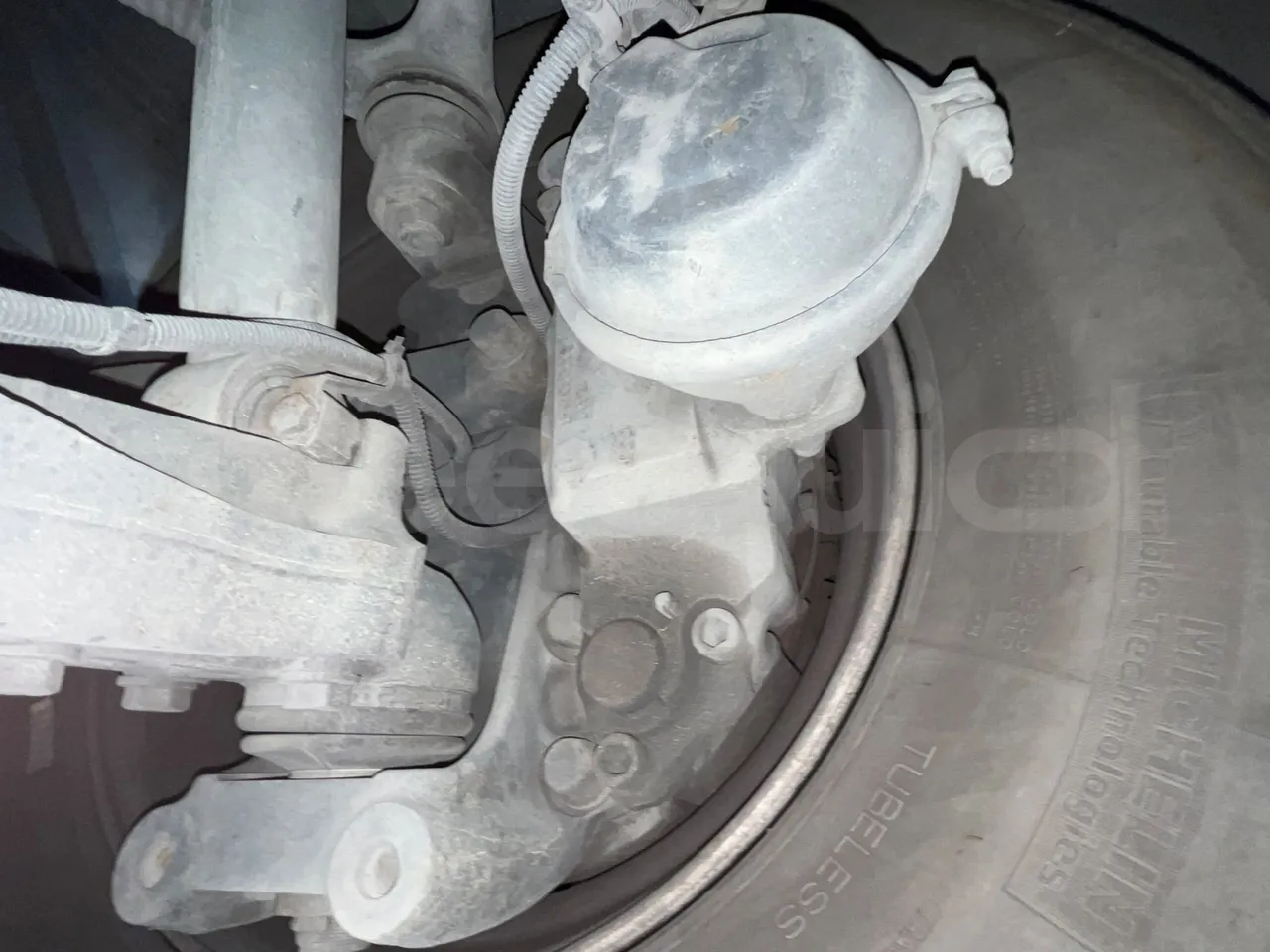 Iveco Irisbus France SFR310/ Euro 5 - 331 Kw - 13.854 Mt - front brake calipers left