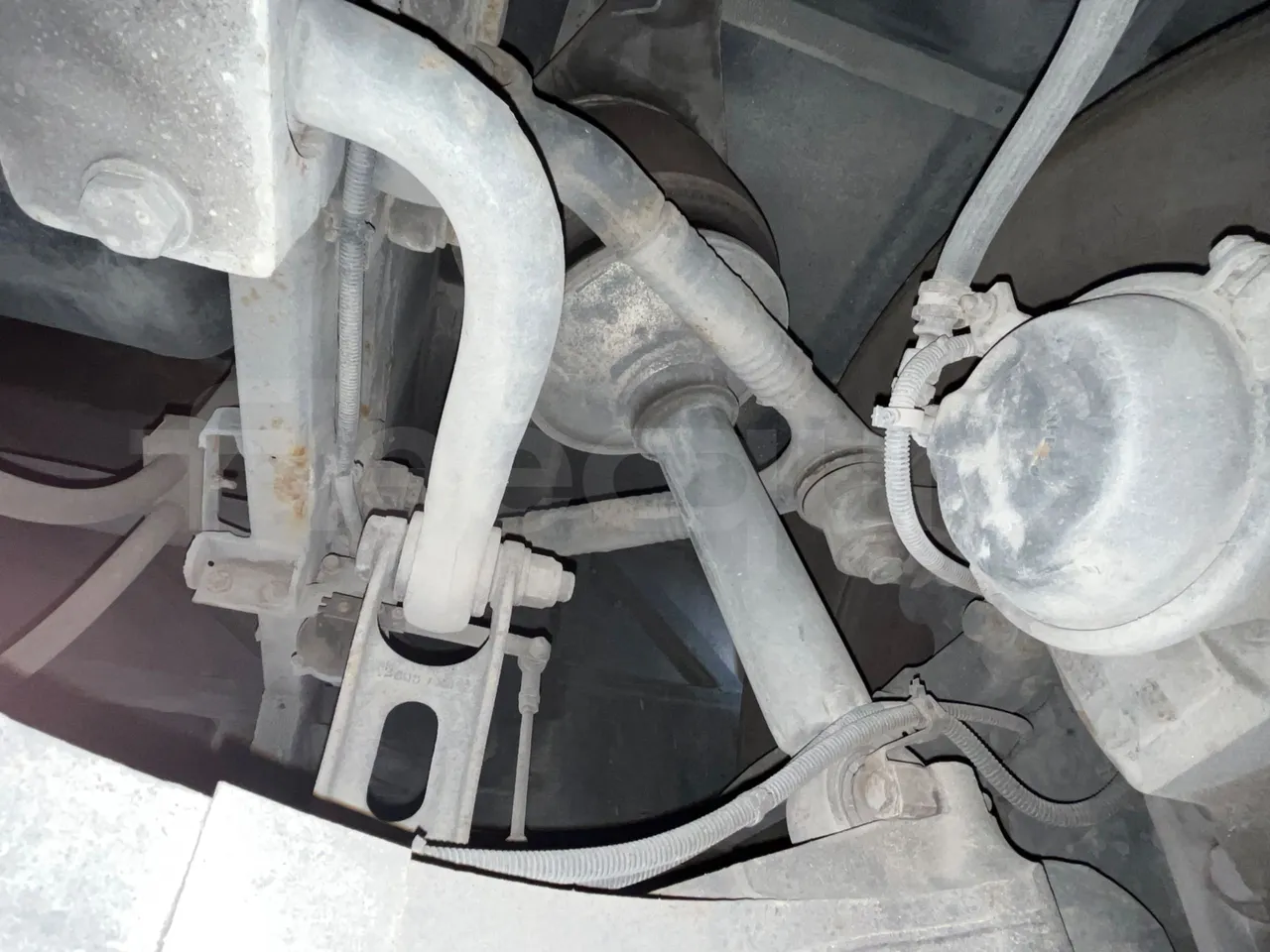 Iveco Irisbus France SFR310/ Euro 5 - 331 Kw - 13.854 Mt - front shock absorbers left