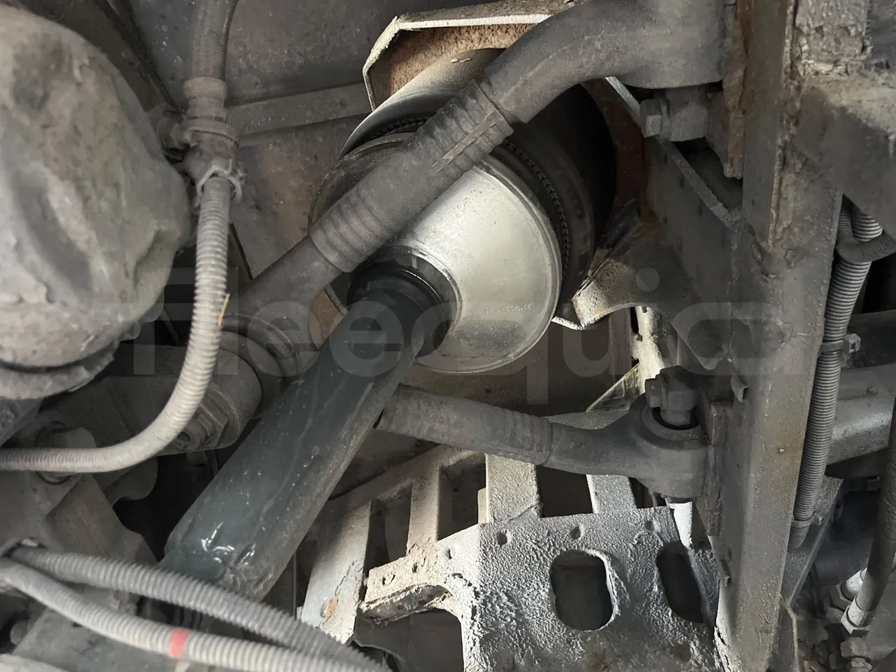 Iveco Irisbus France SFR310/ Euro 5 - 331 Kw - 13.854 Mt - axel 3 shock absorbers 2 left