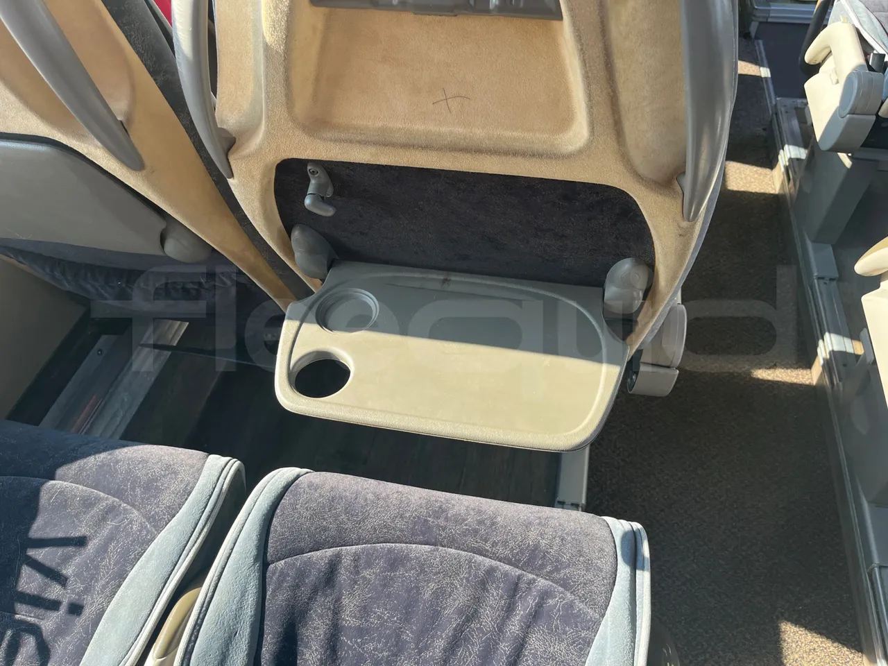 Iveco Irisbus France SFR310/ Euro 5 - 331 Kw - 13.854 Mt - table detail photo
