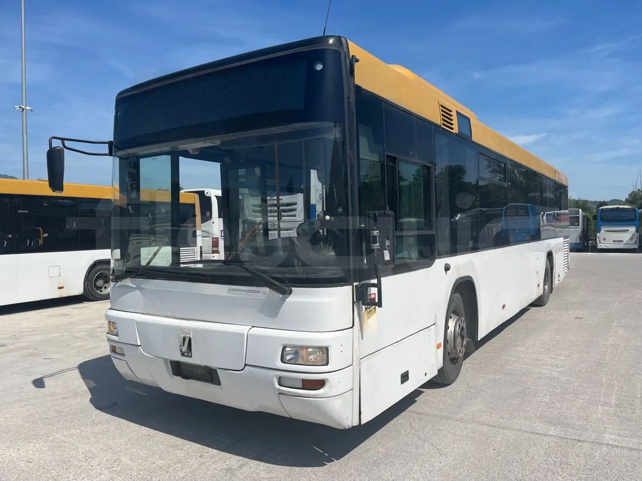 Man Lion's City T A78 - EUR4 - 191kW - 11.857m - 3/4 front left (mandatory for bus to scrap)