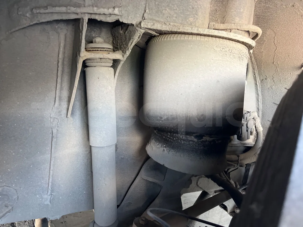 Man Lion's City T A78 - EUR4 - 191kW - 11.857m - front air springs right