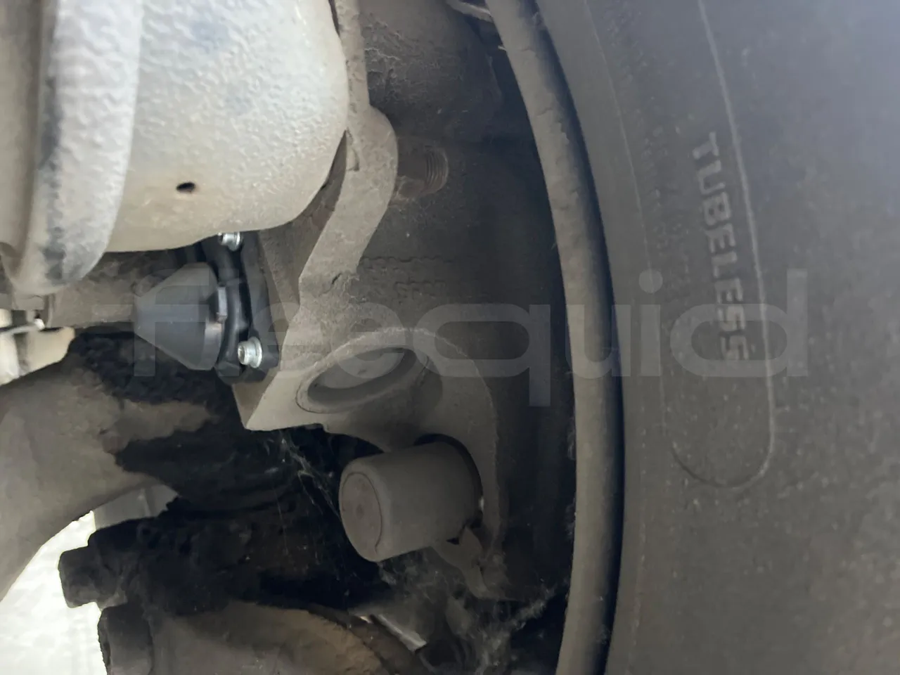 Man Lion's City T A78 - EUR4 - 191kW - 11.857m - front brake calipers right