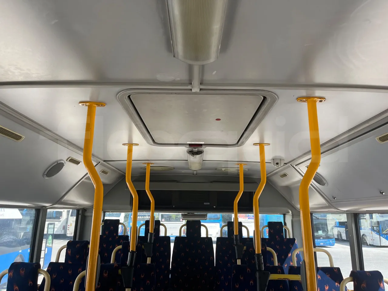 Man Lion's City T A78 - EUR4 - 191kW - 11.857m - roof hatch 2