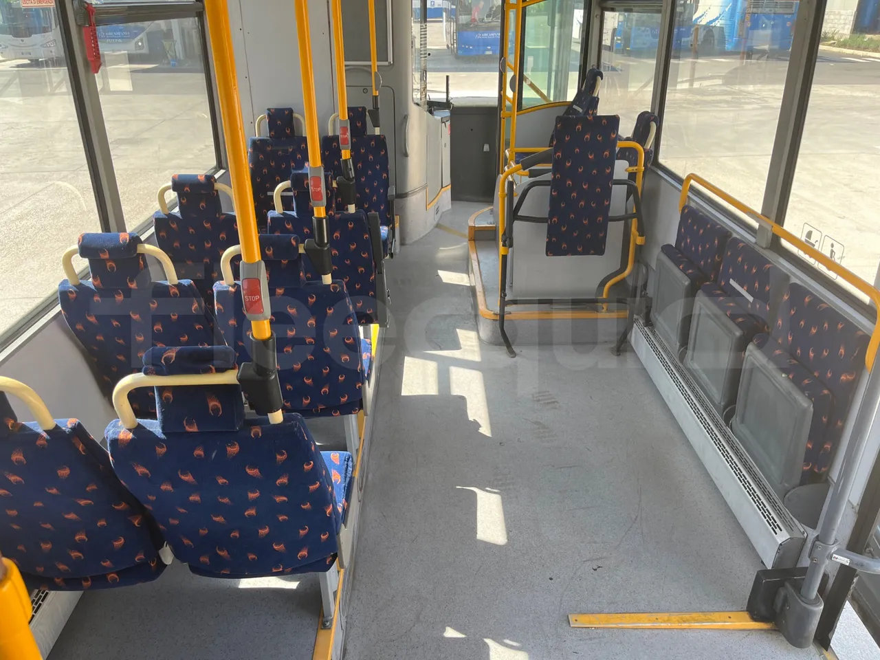 Man Lion's City T A78 - EUR4 - 191kW - 11.857m - forward view all seats last row height