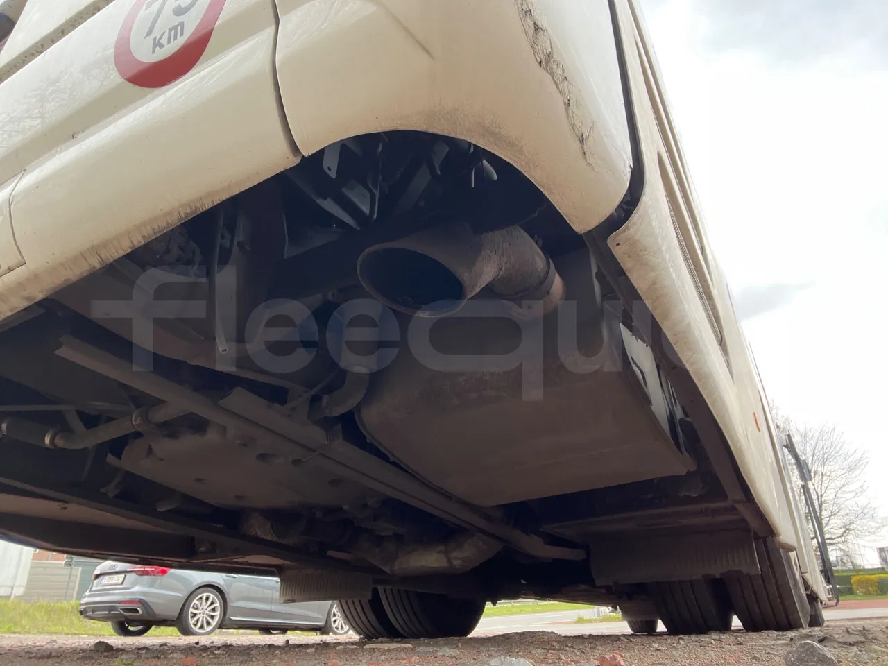 Man Lion's Coach R07 - Euro5 - 294kW - 12mt - axle 2 discs left