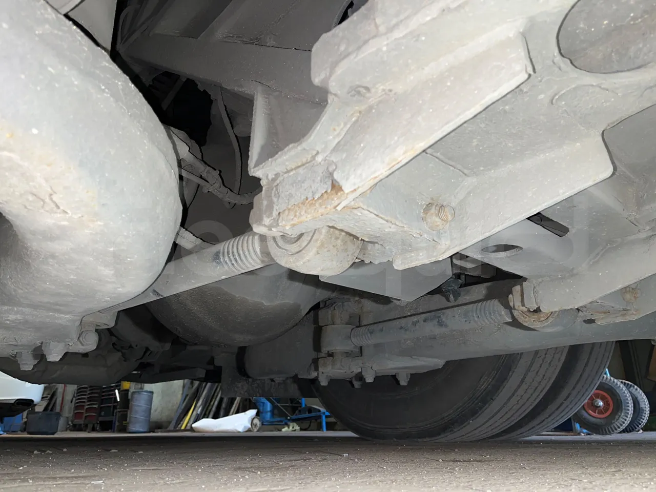 Man Lion's Coach R07 - Euro5 - 294kW - 12mt - axel 3  discs right