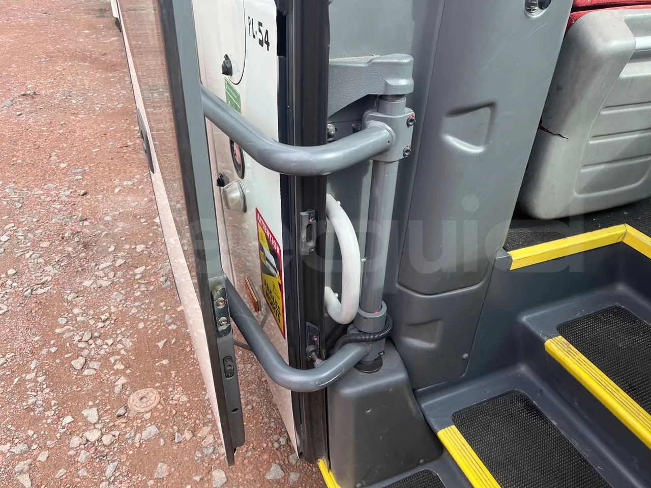Man Lion's Coach R07 - Euro5 - 294kW - 12mt - door mechanism photo