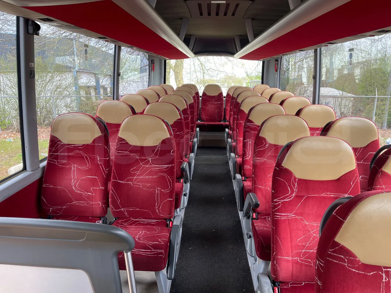 Man Lion's Coach R07 - Euro5 - 294kW - 12mt - reverse view middle aisle