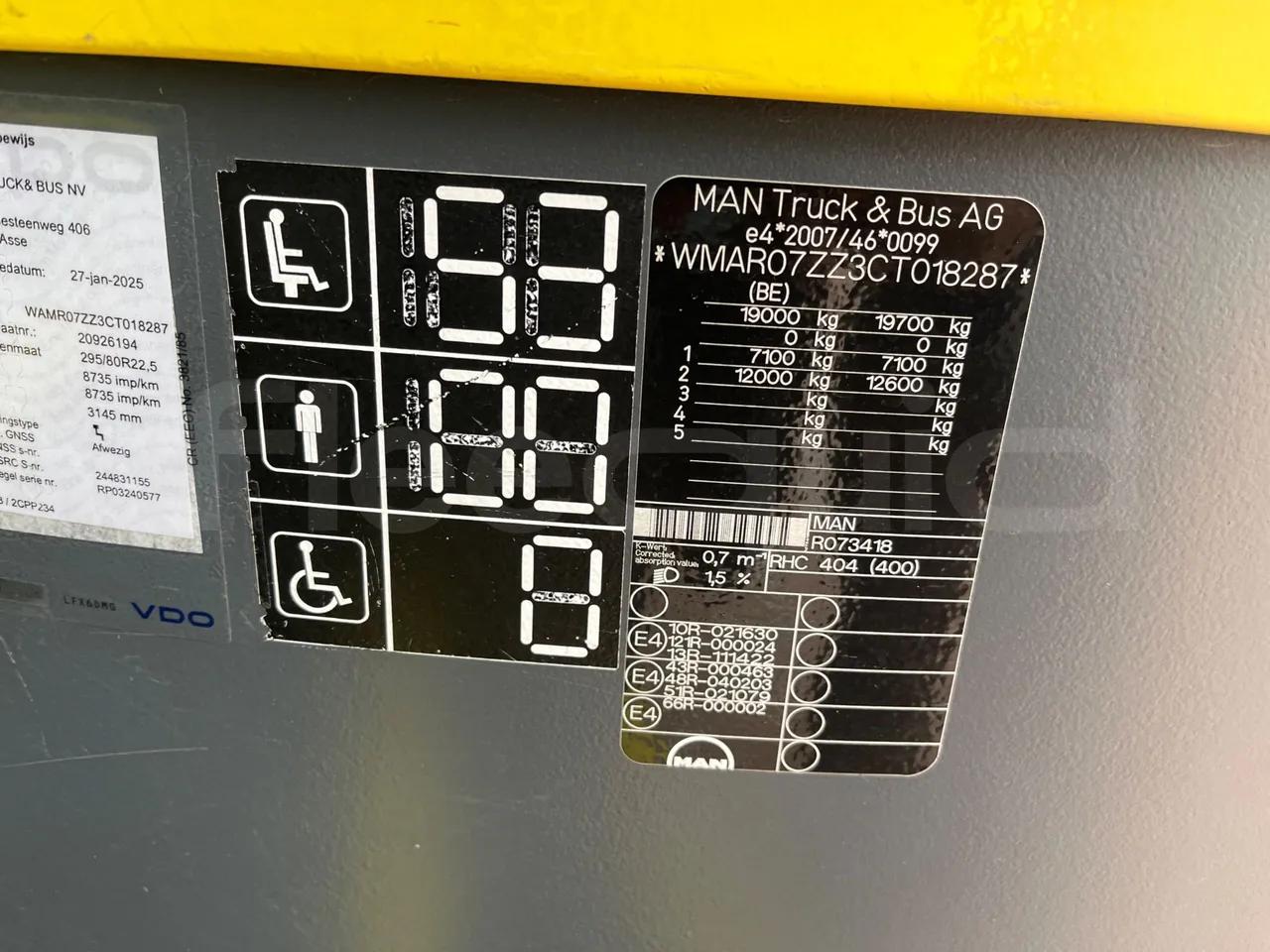 Man Lion's Coach R07 - Euro5 - 294kW - 12mt - seat plate photo