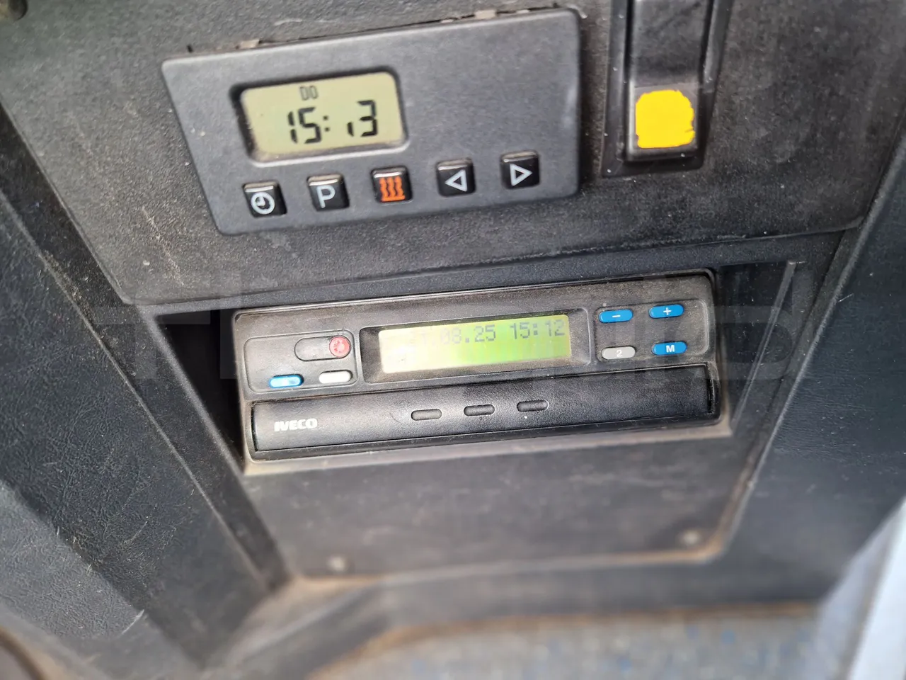 Setra S315 UL-EUR3-12m-185Kw - command unit indicators