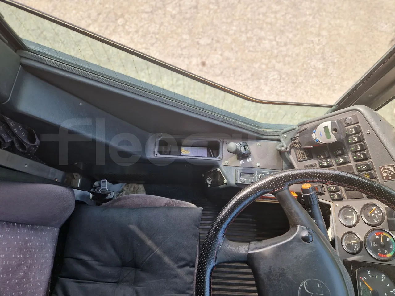 Setra S315 UL-EUR3-12m-185Kw - onboard devices 3
