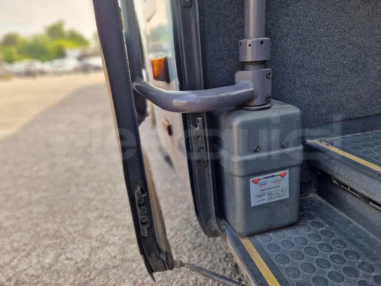 Setra S315 UL-EUR3-12m-185Kw - door mechanism photo