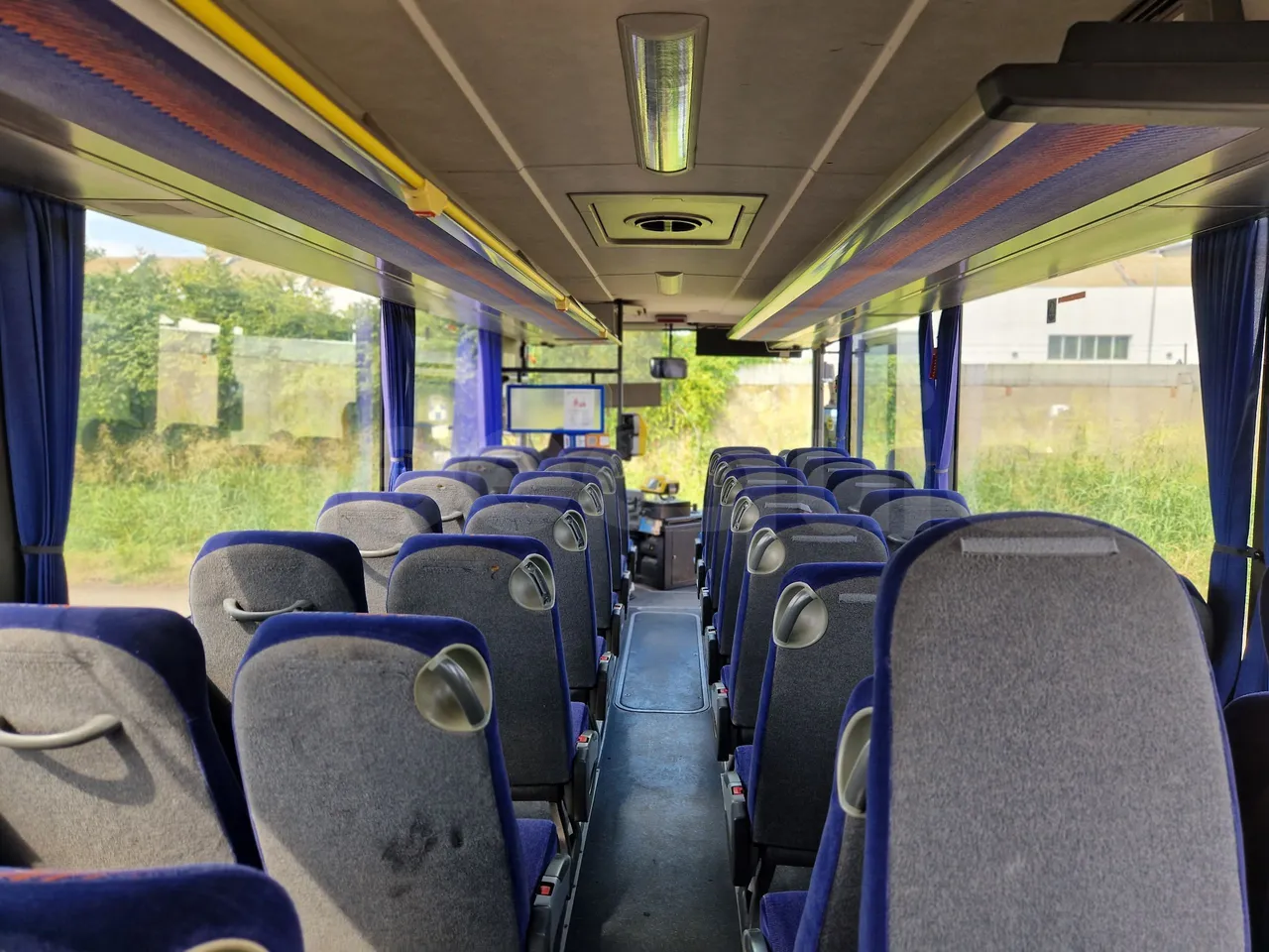 Setra S315 UL-EUR3-12m-185Kw - forward view middle aisle