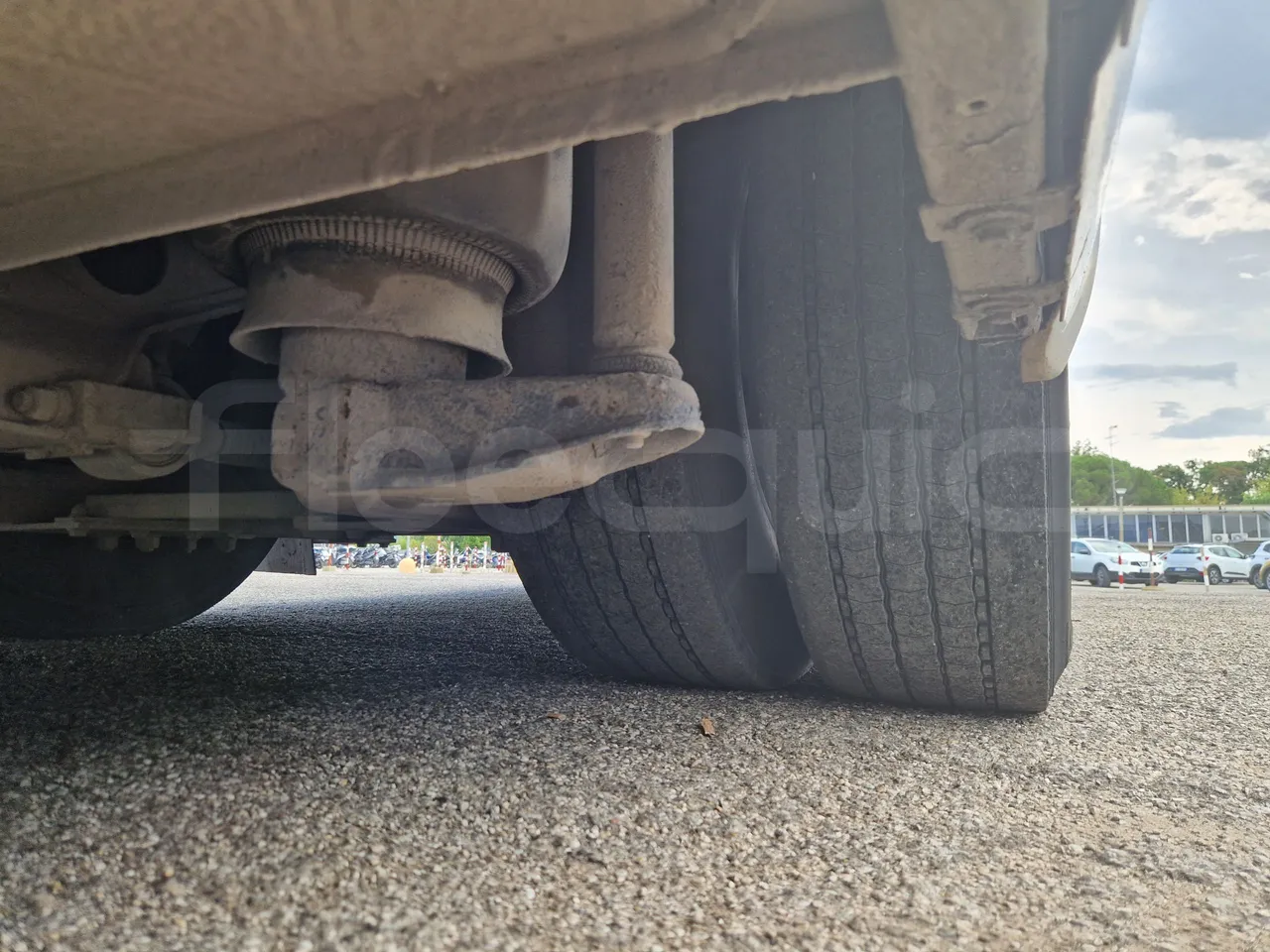 Setra S315 UL-EUR3-12m-185Kw - axle 2 shock absorbers 1 left