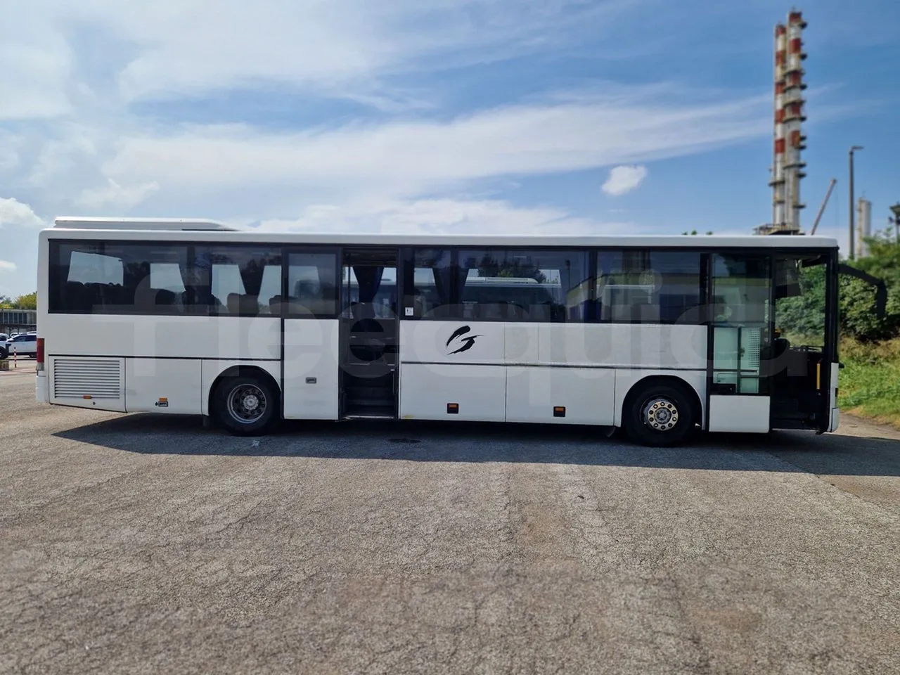 Setra S315 UL-EUR3-12m-185Kw - right side doors open