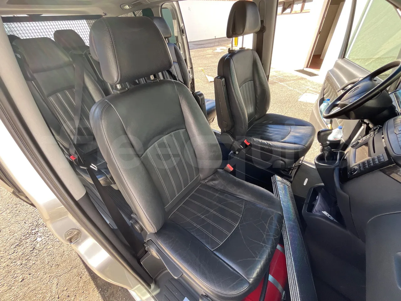 Mercedes-Benz Viano 639/2 - EUR5 - 120kW - 4.993m - single seat detail