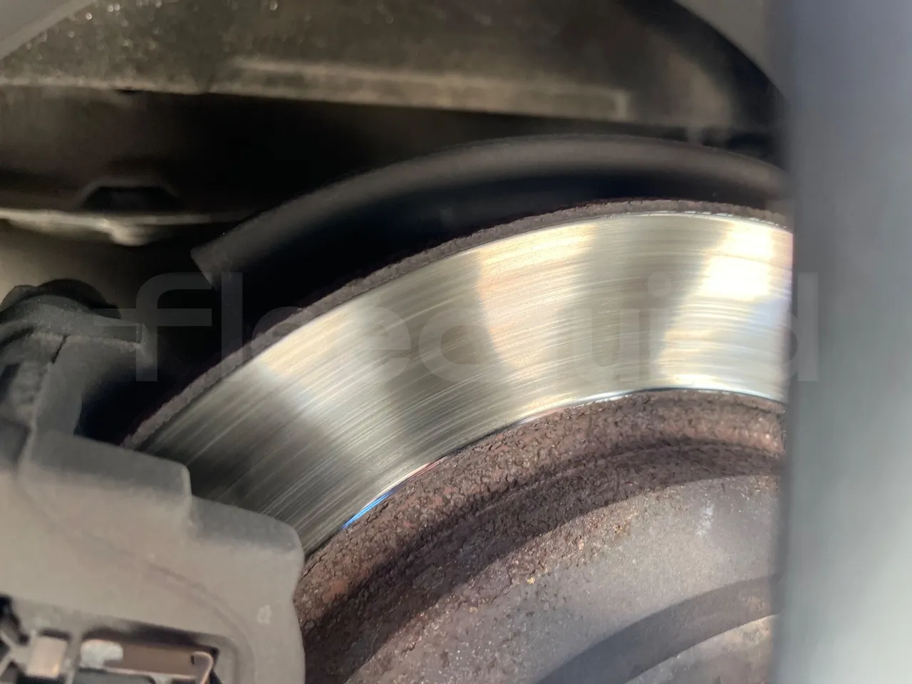 Mercedes-Benz Viano 639/2 - EUR5 - 120kW - 4.993m - axle 2 discs left