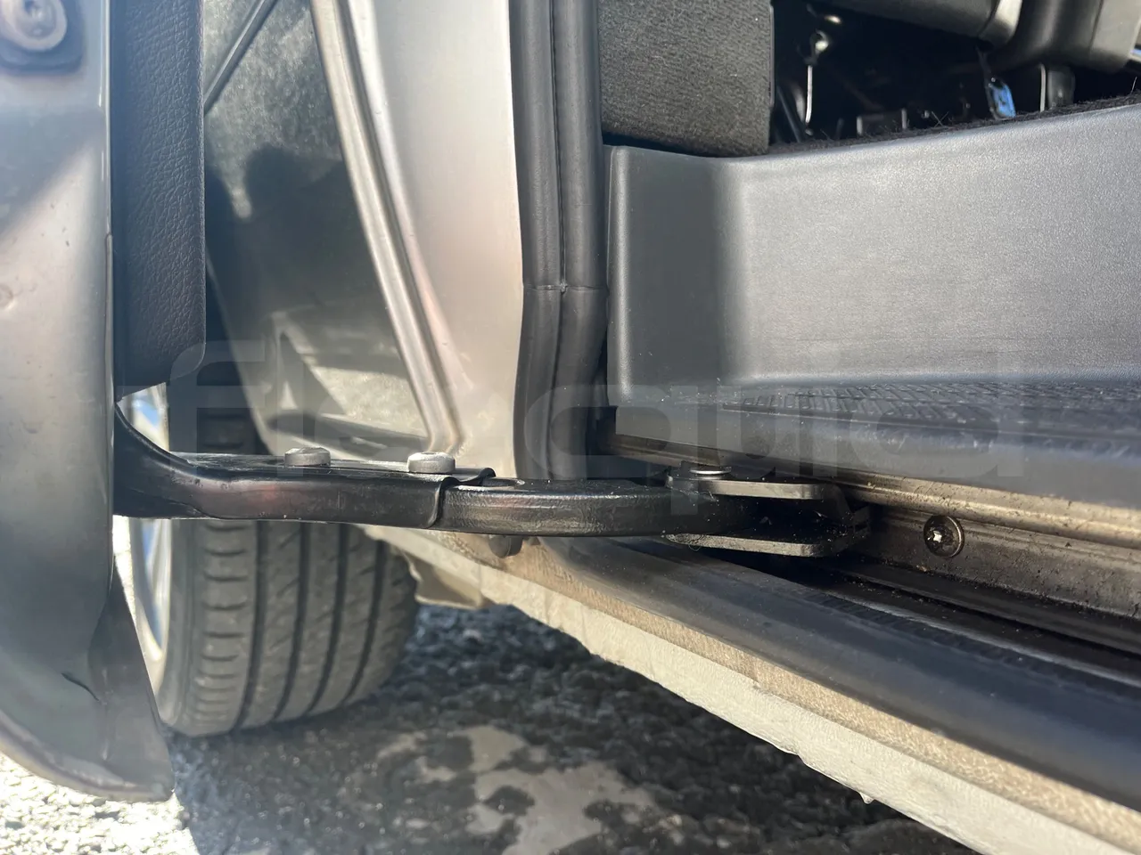 Mercedes-Benz Viano 639/2 - EUR5 - 120kW - 4.993m - door mechanism photo