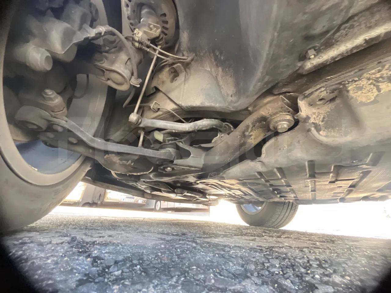 Mercedes-Benz Viano 639/2 - EUR5 - 120kW - 4.993m - front axle right side