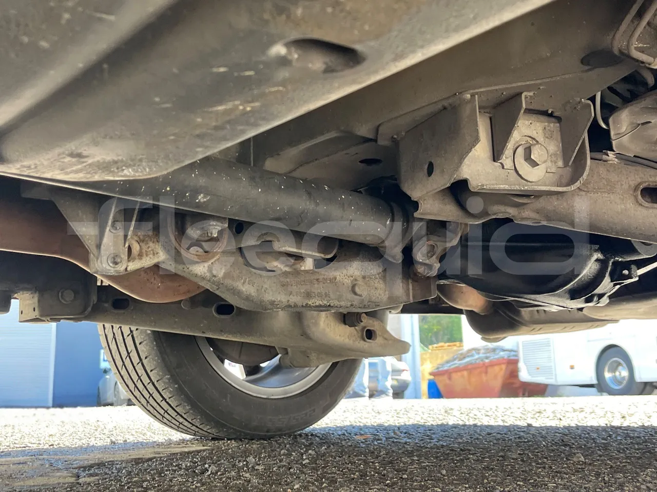 Mercedes-Benz Viano 639/2 - EUR5 - 120kW - 4.993m - axle 3 right side