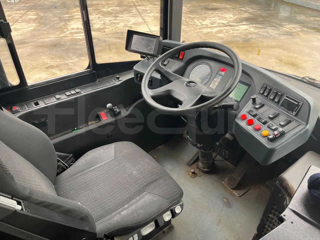 Solaris Urbino 12 - Euro6 - 240kW - 12mt - buttons panels on