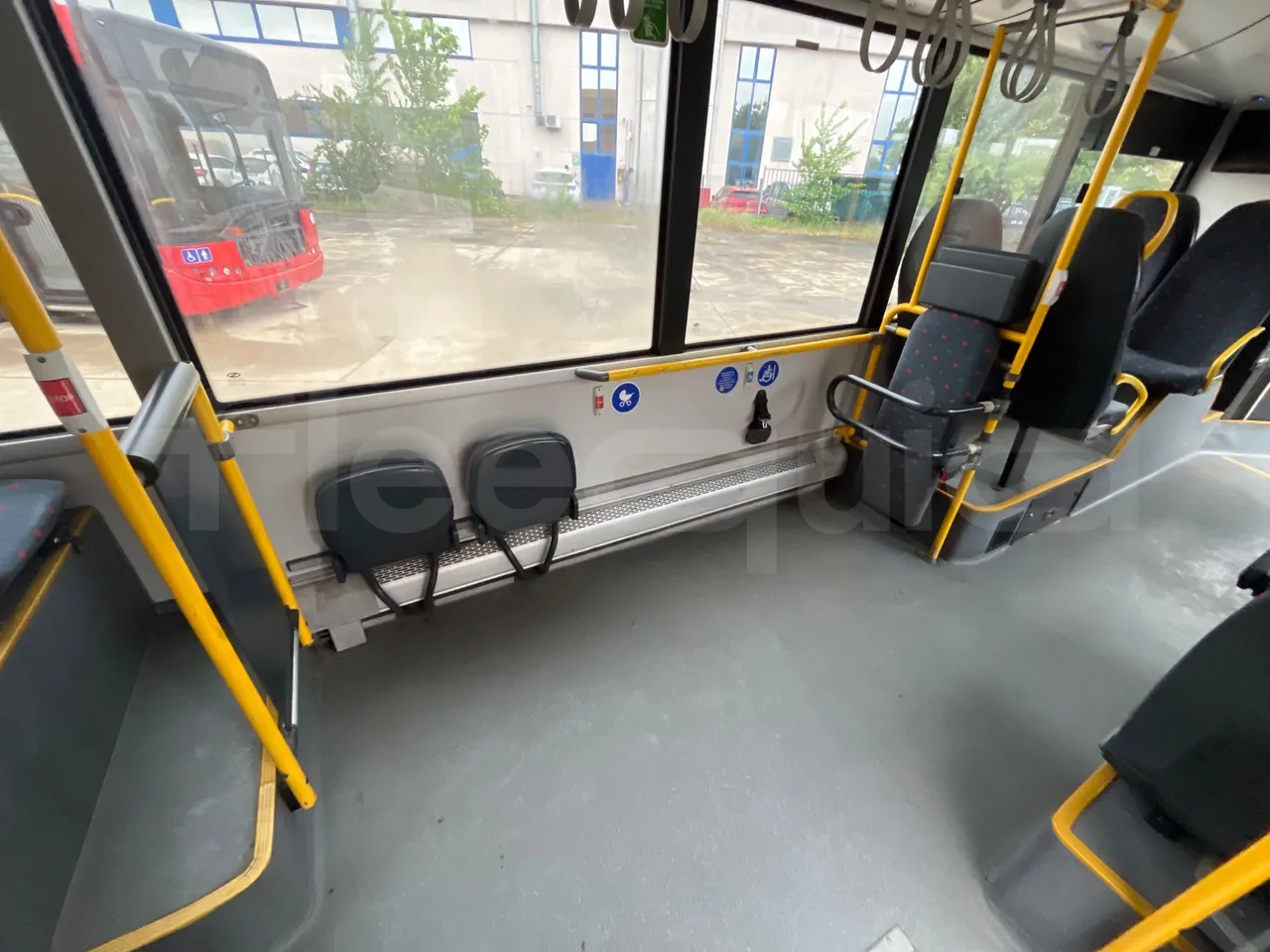 Solaris Urbino 12 - Euro6 - 240kW - 12mt - disabled area photo