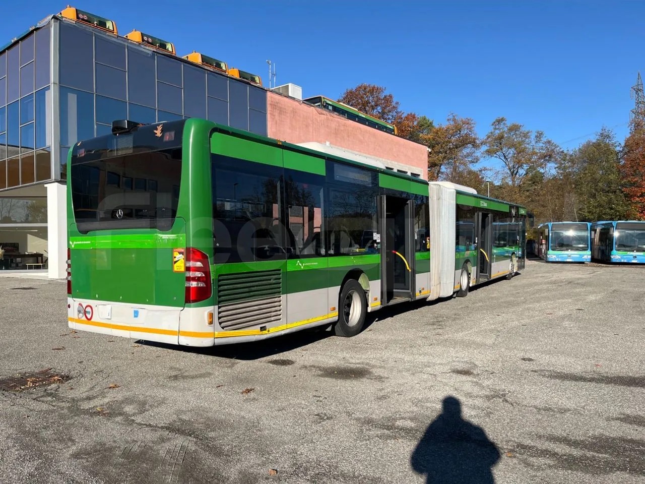 Mercedes-Benz O 530 G- 3P - Euro5 - 260kW - 17.940mt - 3/4 right rear doors closed