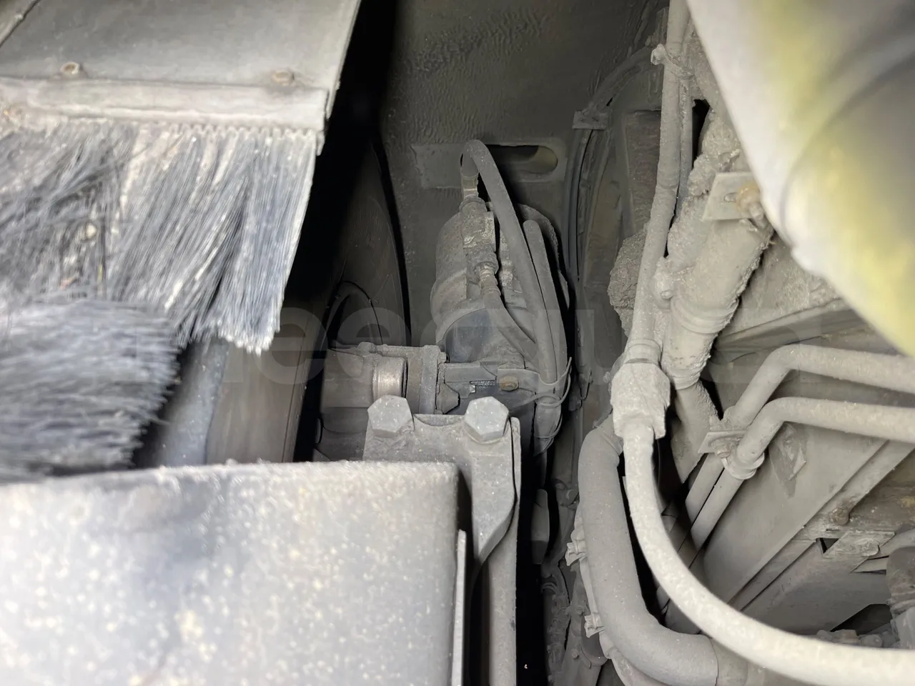 Mercedes-Benz O 530 G- 3P - Euro5 - 260kW - 17.940mt - axle 2 caliper brakes left